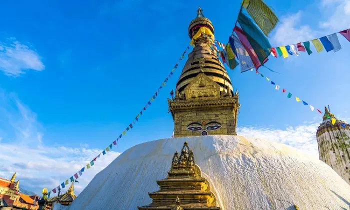 Nepal Circuit Trekking: 17-Day Manaslu Trek via Larke-La Pass
